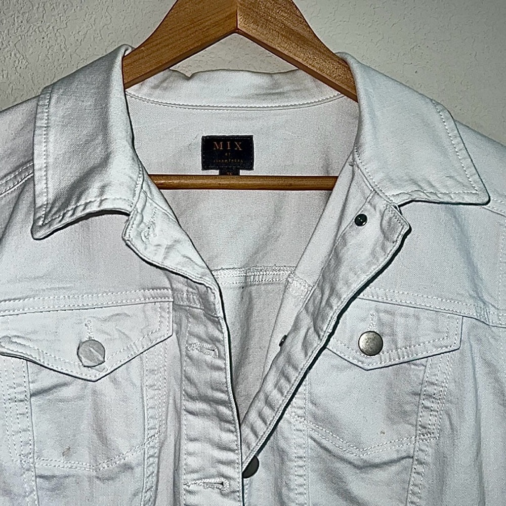41 Hawthorn White Jean Jacket from Stitch Fix. - Picture 4 of 9